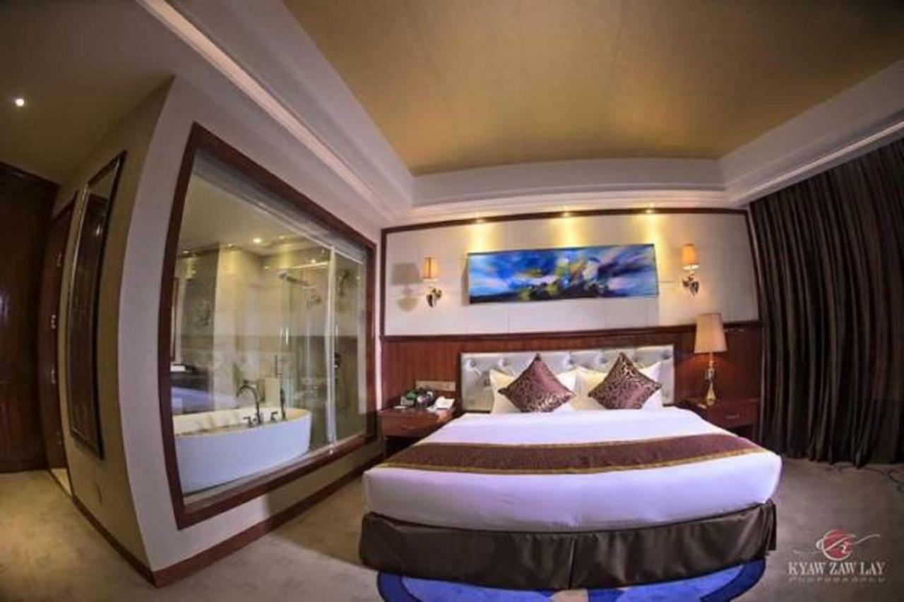 Star World Hotel Naypyidaw Exterior photo
